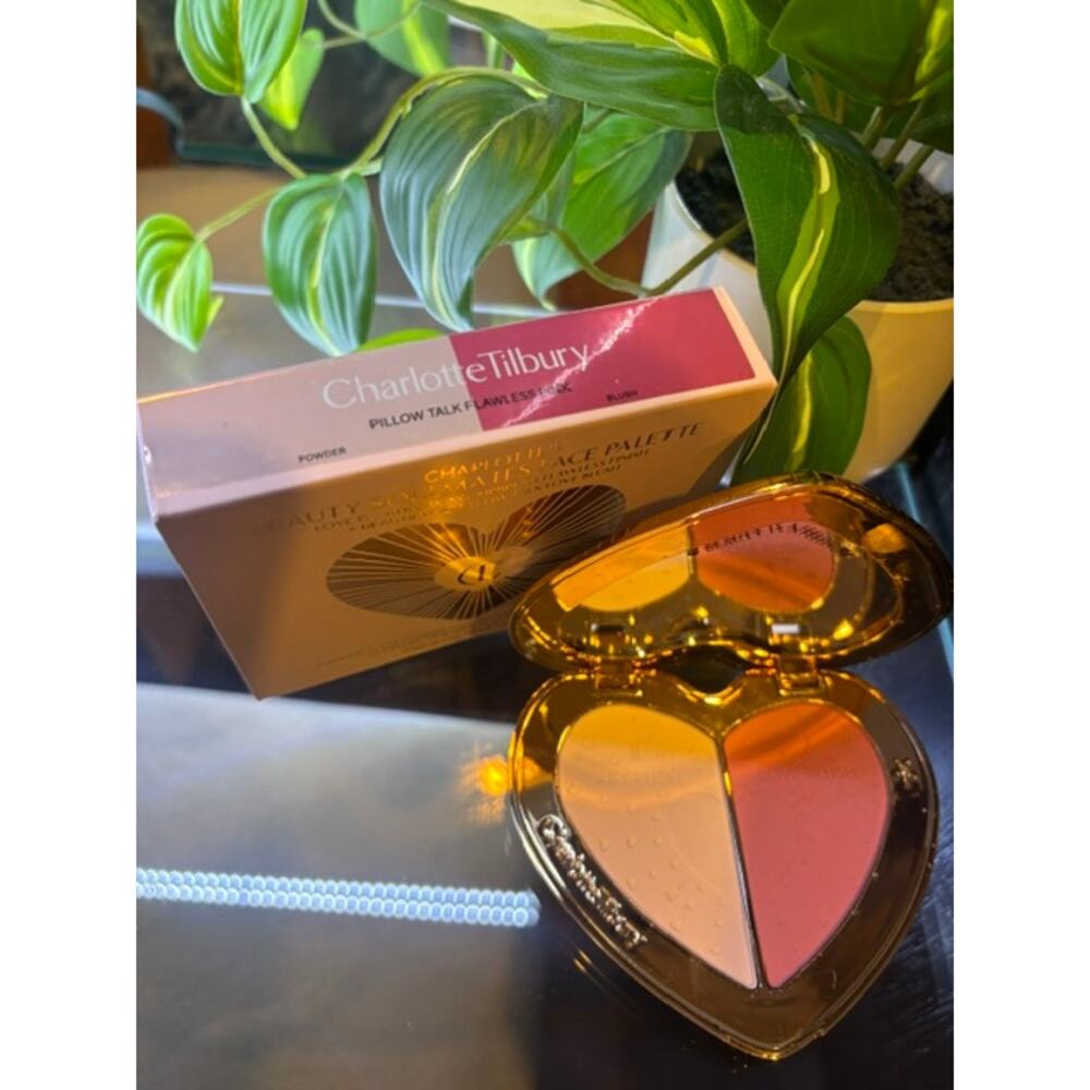 Charlotte Tilbury Pillow Talk Beauty Soulmates Face Palette | Flawless Pink - Picture 2 of 5